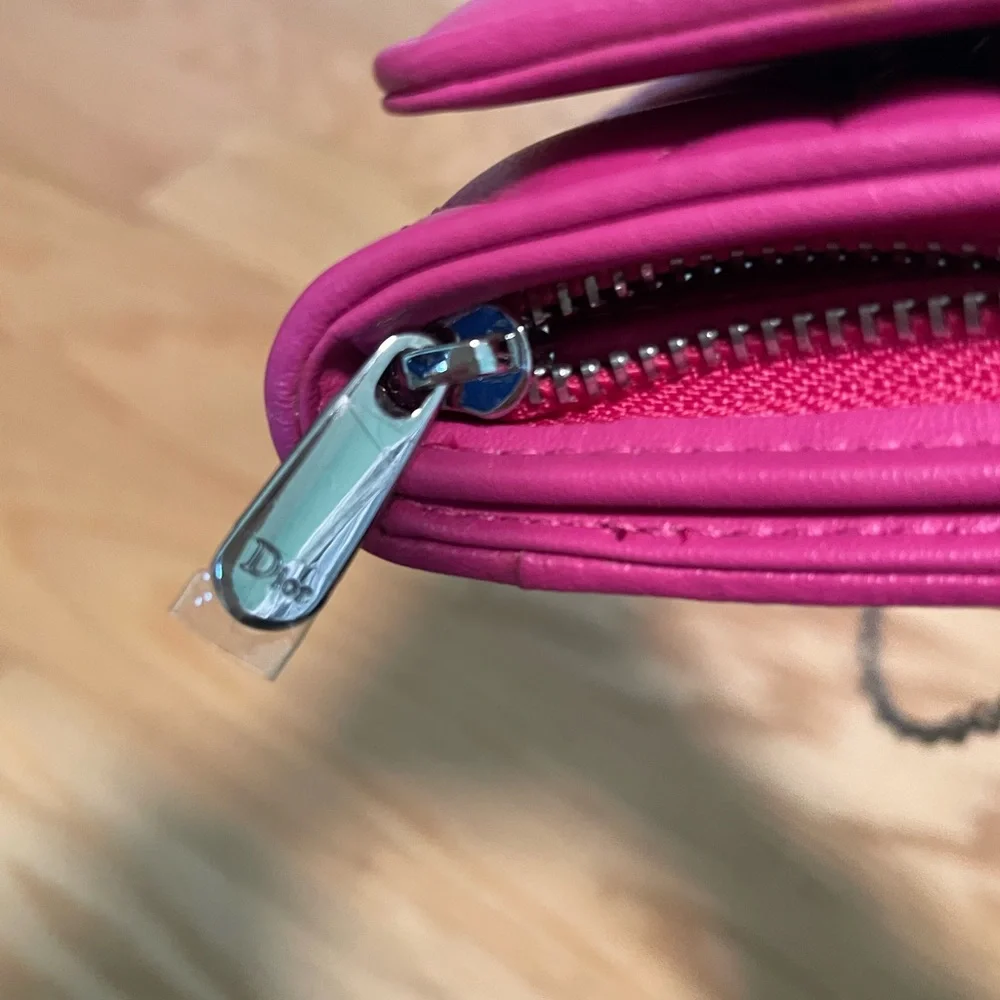 Dior wallet on chain- brand new!